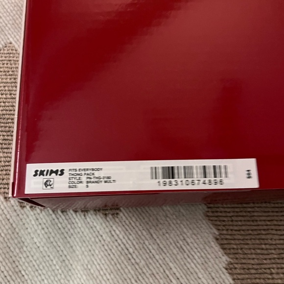 NWT Skims Fits Everybody Thong Holiday 5-pack, Size S - Picture 7 of 8